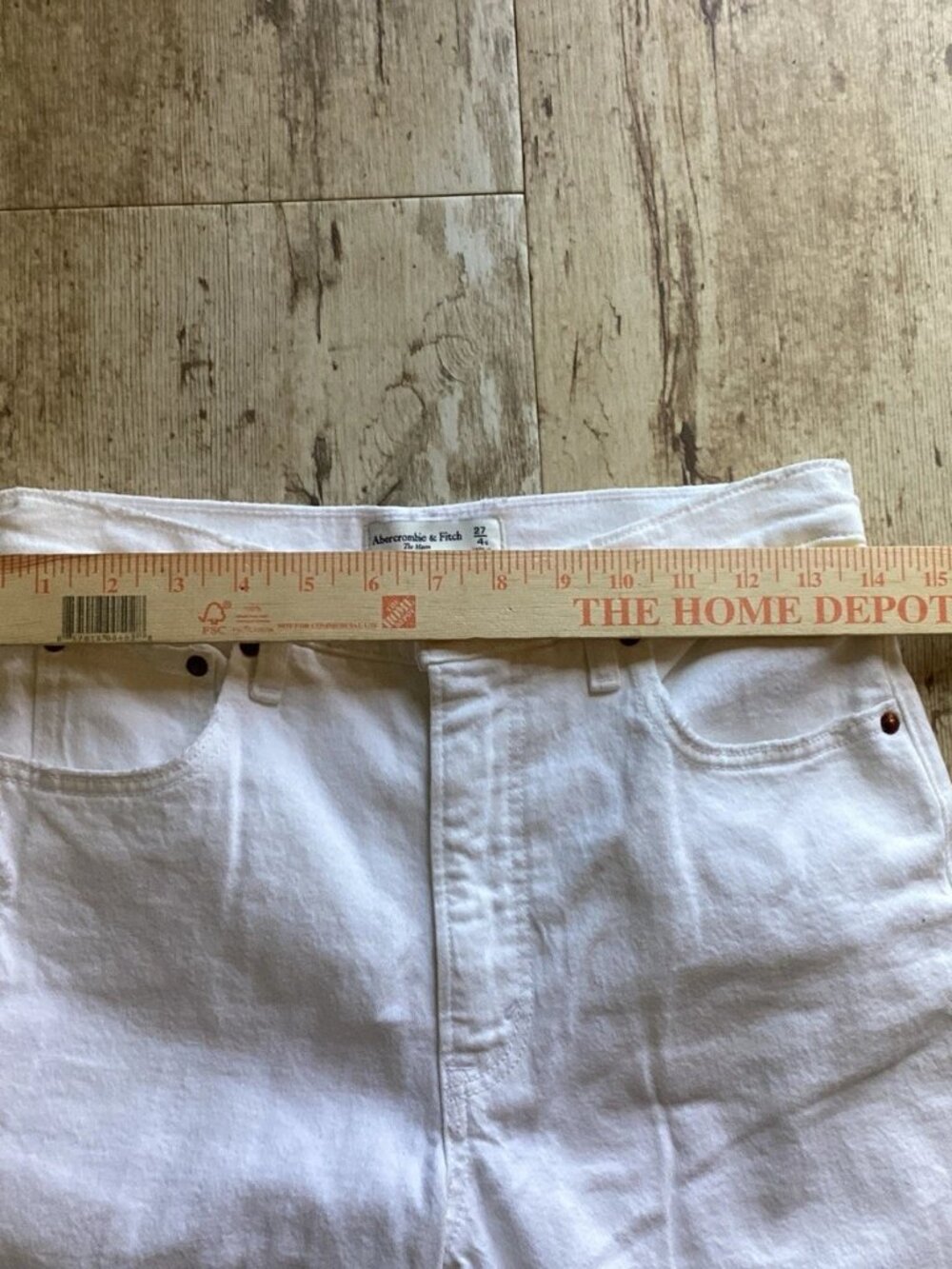 ABERCROMBIE & FITCH The Mom High Rise White Jeans Distressed Women’s 27/4S - Picture 4 of 8